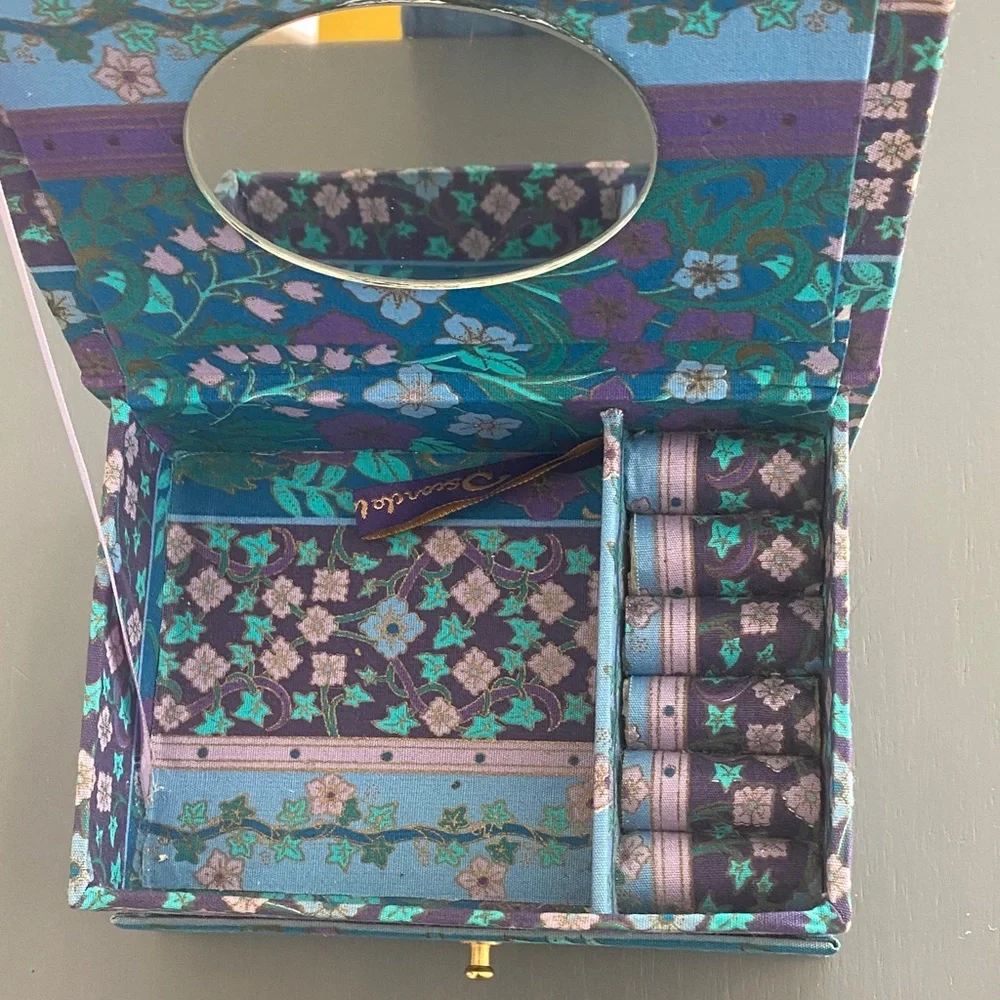Oscar de la Renta Floral Jewelry Organizer - Purple and Blue